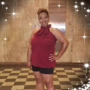 Meet your Posher, Norma